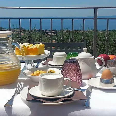 Bed & Breakfast Corte Frisonai 4*